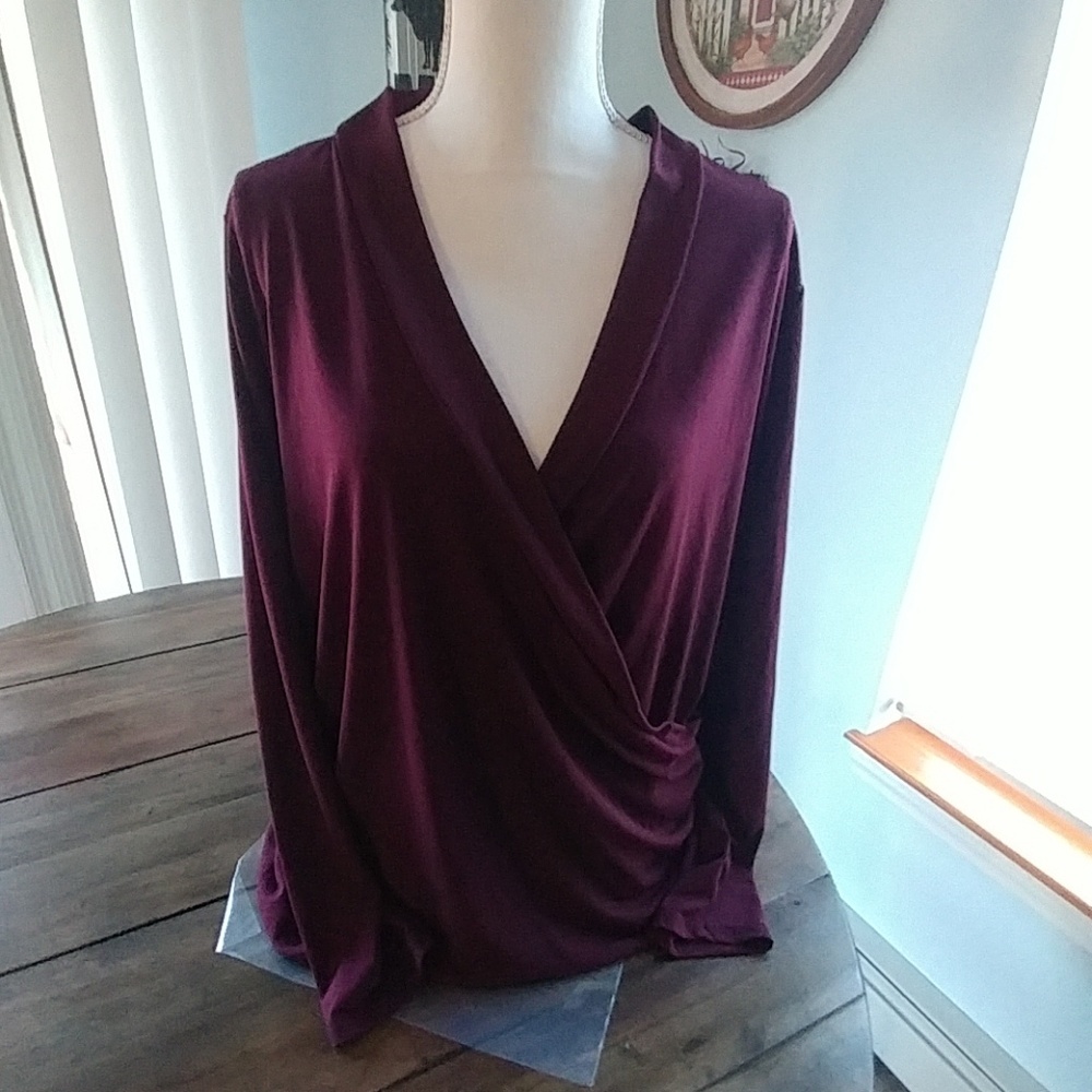 APT 9 deep plum color top Sz 0x